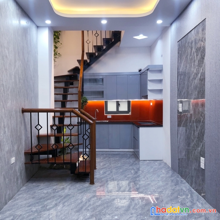 Bán nhà đẹp như ngọc trinh minh khaii hai bà trưng 25mx4 nhỉnh 2 tỷ.