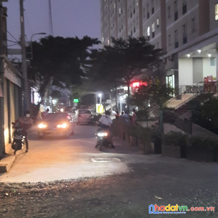 Ngộp - 950m2  đất  thạnh lộc 27 - q12- 3măt hẻm ô tô - chỉ 24 tỷ tl