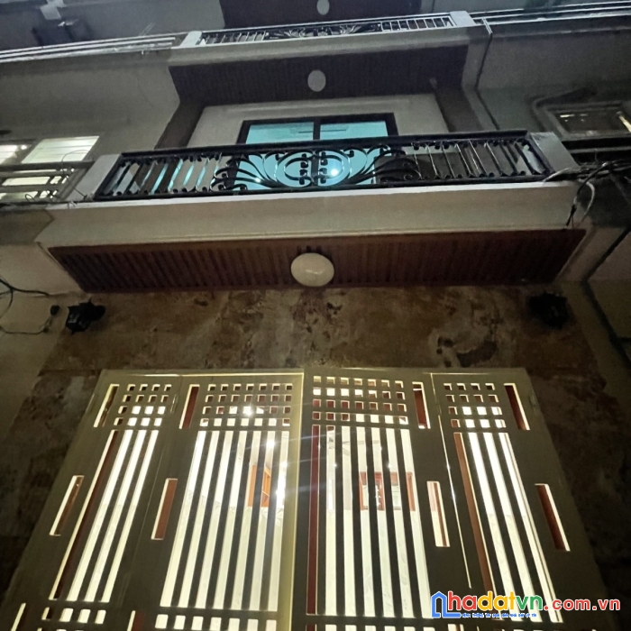 Bán nhà bồ đề lô góc gara7 chỗ 55mx5t 6.12 tỷ lh 0868246333