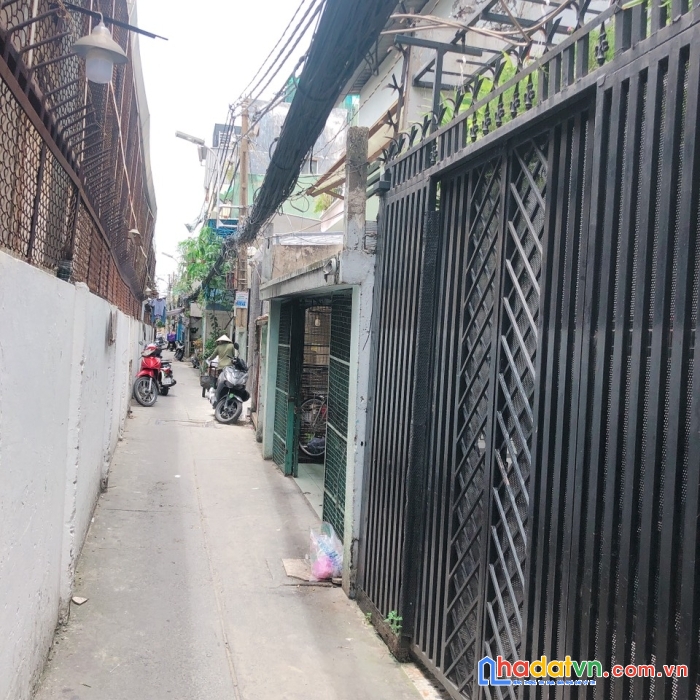 Bán nhà rẻ đẹp dt 66 m nguyễn tất thành q4 giảm 400 triệu