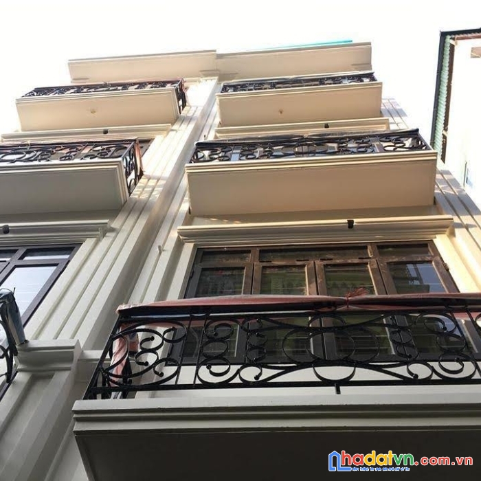 Bán  siêu  chdv 8mx21m 46- 48 đường ngô quyền.quận 10.