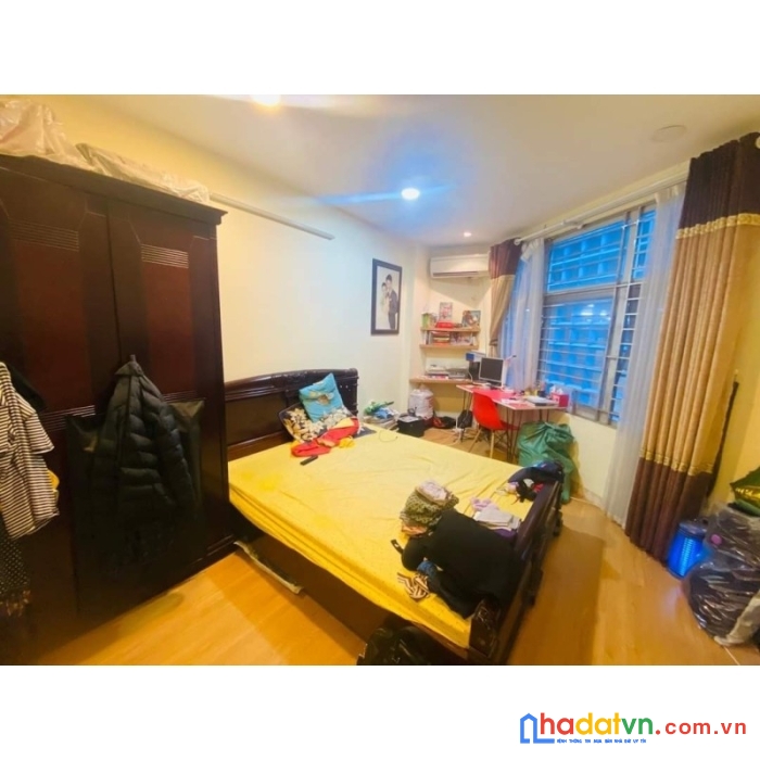 Siêu hiếm phân lô quân đội phố hoàng văn thái 32m mặt tiền 4m ngõ thông ô tô đỗ cổng 4.1 tỷ