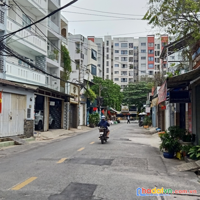 Bán nhà hxh đoàn giỏi, tp 58m2 3pn ngay aeon tp, tiện ích xung quanh