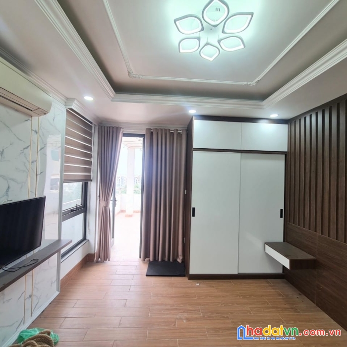 Nhà kim giang mới koong 60m2 - lô góc 3 thoáng - thang máy - ô tô tránh - kinh doanh – giá 11 tỷ 8