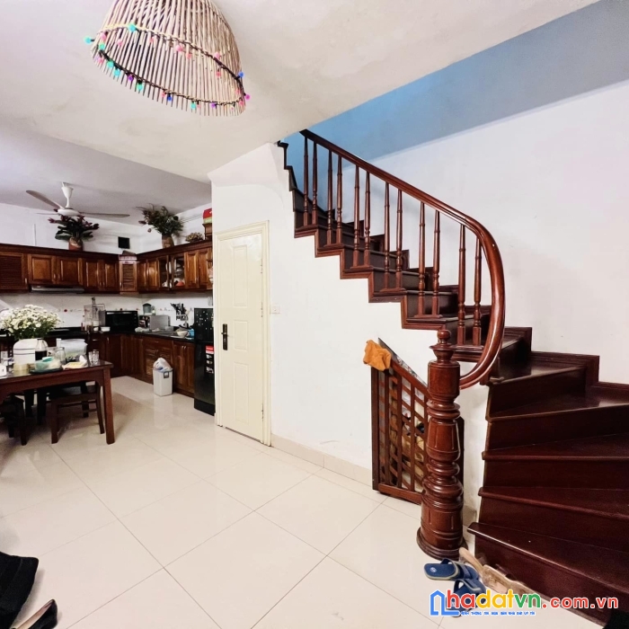 Bán nhà đặng thai mai 60m2 - 10m ô tô - 50m hồ tây gió lộng - cộng thêm ảnh hưởng của gió mùa -