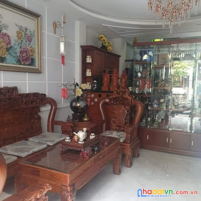 Bán nhà hóc môn 2 lầu sổ hồng riêng 60m2 đường ôtô sát q12 hơn 2 tỷ xíu.