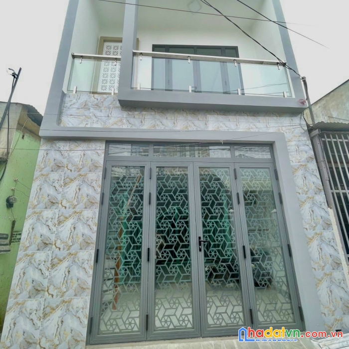 Rẻ nhất còn căn này, nhà lầu mới gần bv đồng nai, sổ hoàn công chỉ 3ty2