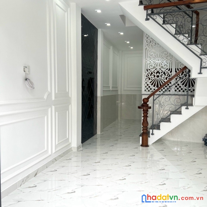 Nhà mới xây 4 tầng hẻm ô tô ngay chợ bùi minh trực p5 q8 6tỷ480