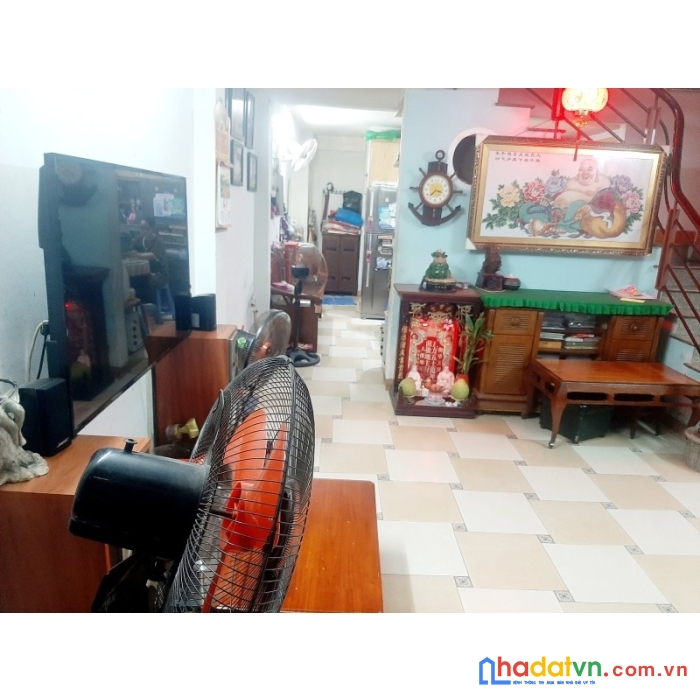 Bán nhà quang trung gò vấp 28m2 hẻm 3m 3 tầng 3 phòng giá 2 tỷ 7