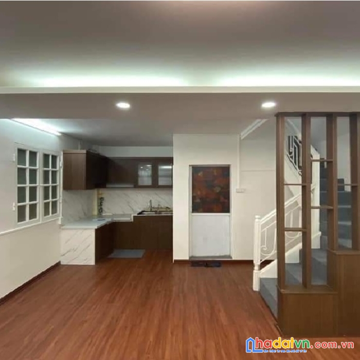 Bán nhà minh khai. nội thất cực đẹp. 36.5m x 5 tầng 3,6 tỷ có thương lượng