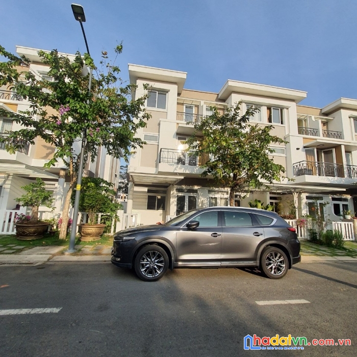 Nhà phố lovera park ngay cổng chính, 7x15, sổ hồng,  giá 7,6 tỷ