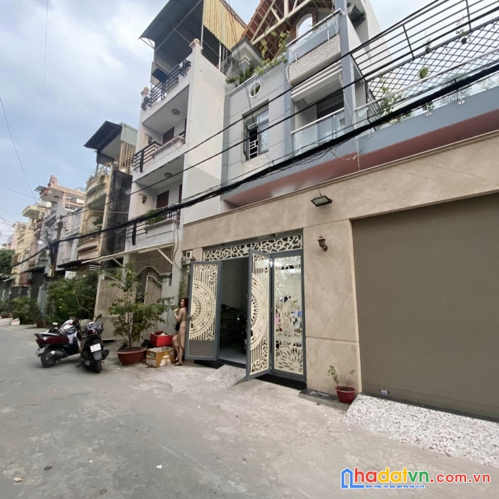 Gấp bán, nhà hxh 4 tầng, sổ vuông vứt, phan huy ích, tân bình.