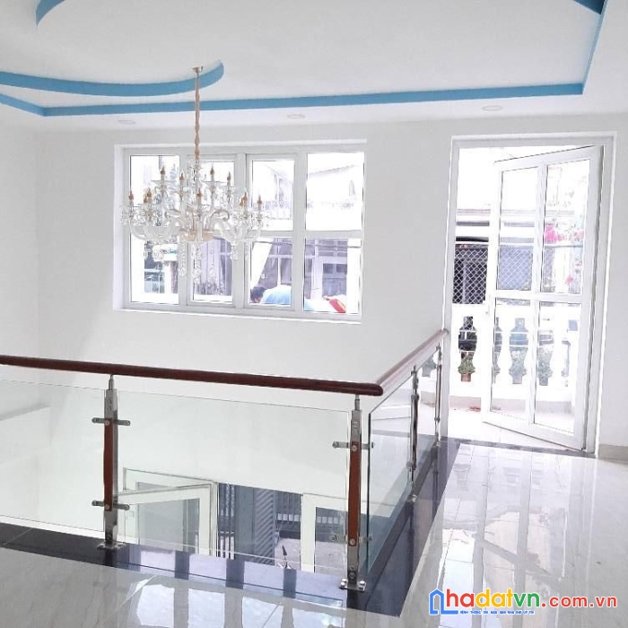 Bán nhà bình tân hẻm ôtô 61m2 vào ở ngay gần gò xoài giá 4 tỷ 2
