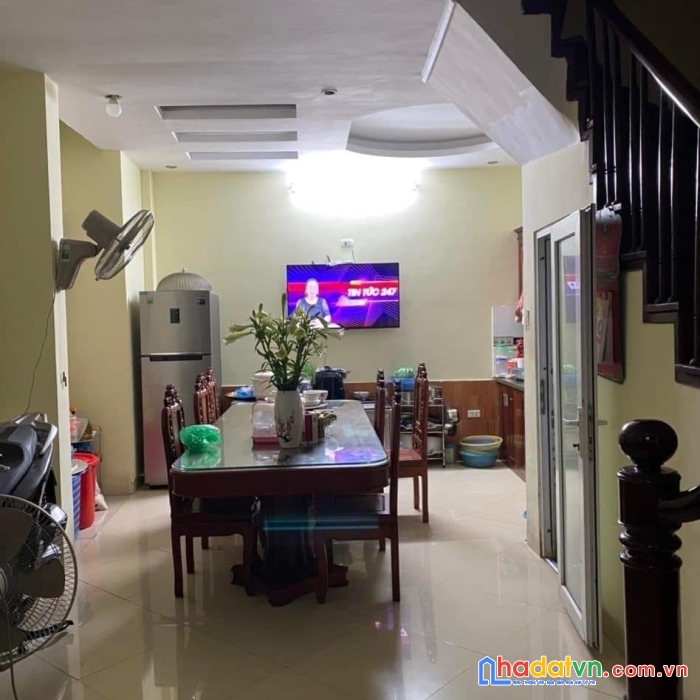 Cần tiền bán gấp nhà phố tây sơn, đống đa, lô góc, tổng dtsd 38m2, 5 tầng, 3 ngủ, ở thích, chỉ