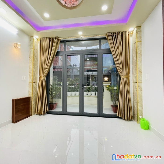 Nhà phú thọ hòa tp hxh cách 15m 3t khu chợ vải , nhà mới đep ở ngay chỉ 5 tỷ xx