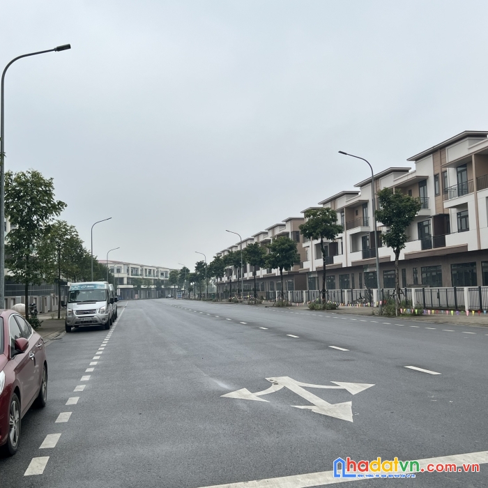 Shop huose kinh doanh sầm uất trục phố đi bộ 26m tại centa city từ sơn hàng hiếm