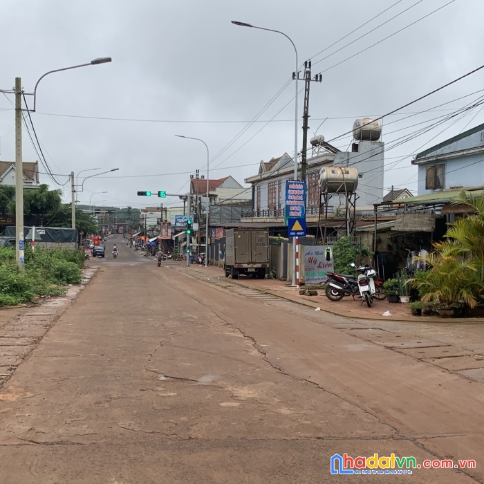 Cần bán ngay lô đất thổ cư, vị trí đắc địa ngay tại trung tâm huyện krông năng giá 900tr/nền