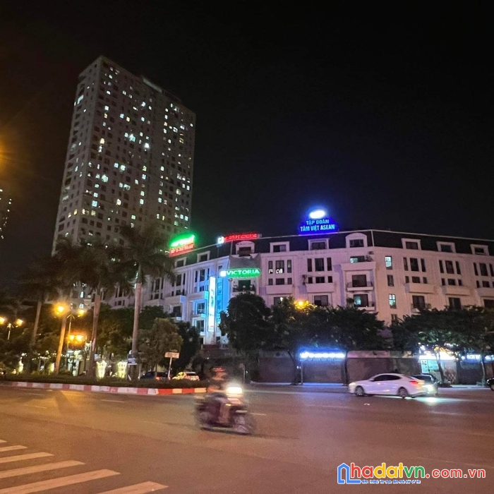 Lô góc măt phố đường đôi kđt văn phú 124m2 10 tầng 1 hầm 4.x tỷ.