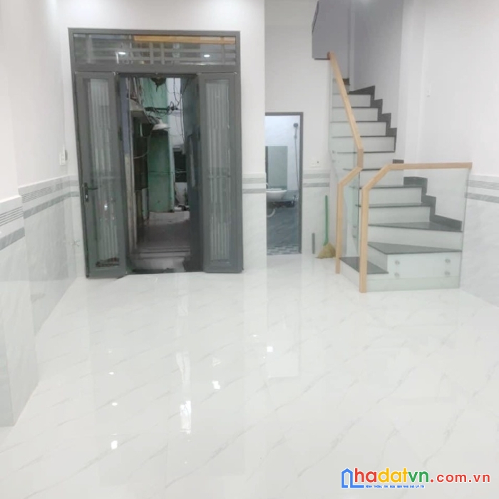 Nhà mới 2 tầng hẻm 100 đường bùi minh trực p5 q8 giá 3 tỷ 680 triệu
