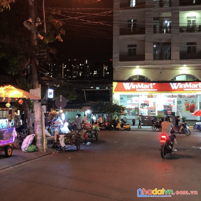 Nhà ngộp 5 tầng cống lỡ, hxh, 76m2, ngang 4m, gần chợ, 10 pn khép kín chỉ 8.7 tỷ.