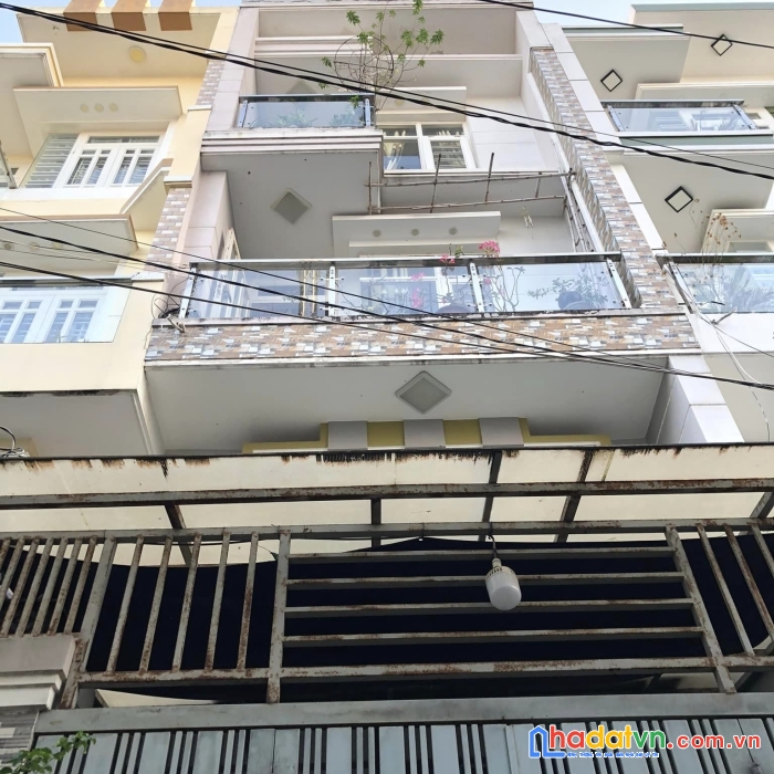 Nhỉnh 6ty nhà 4 tầng, p13, gò vấp, đường xe hơi