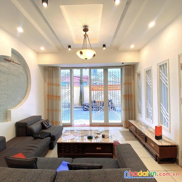 Nhỉnh 21 tỷ có ngay hộ khẩu ba đình 80m2 - vỉa hè - ô tô tránh - ngõ thông - phân lô cán bộ - mặt