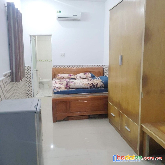 Cho thuê phòng mặt tiền đường đặng chất p2q8 giá 3.5 tr/th