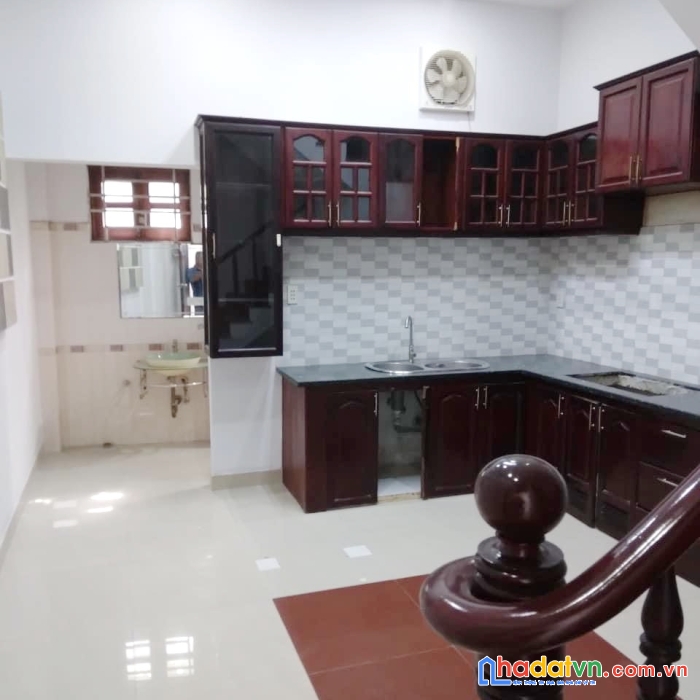 Nhà mới 3 tầng hẻm 4m gần mt phạm thế hiển p6q8 4tỷ 460