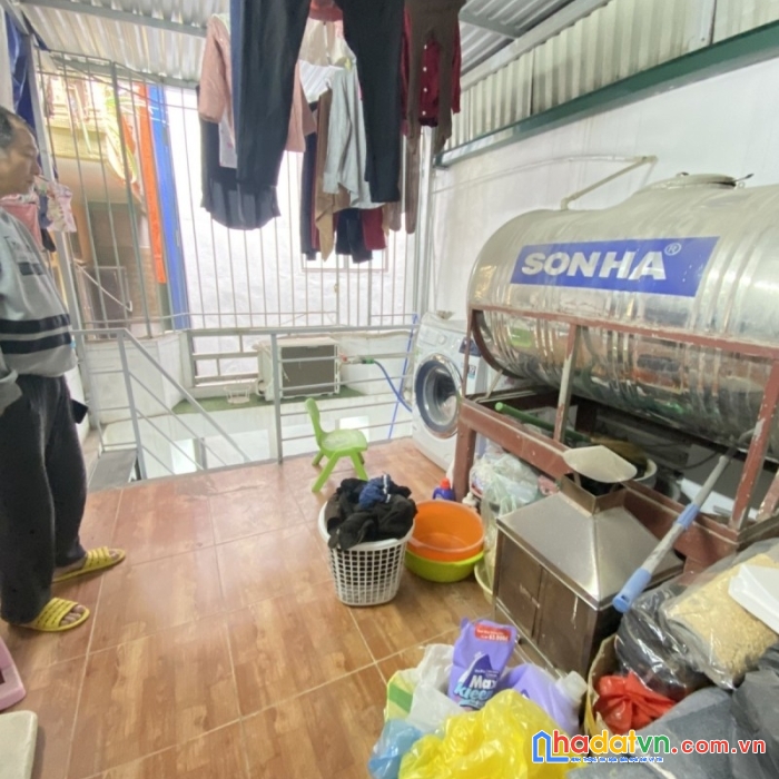 Bán nhà đê tô hoàng hai bà trưng 23m2 x 4 tầng mt 3m giá 2.69 tỷ ô tô