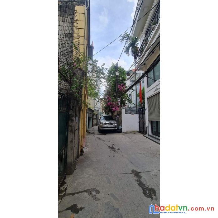 Bán nhà phố hồng tiến, trung tâm long biên, ngõ ô tô thông, gần ngay phố.