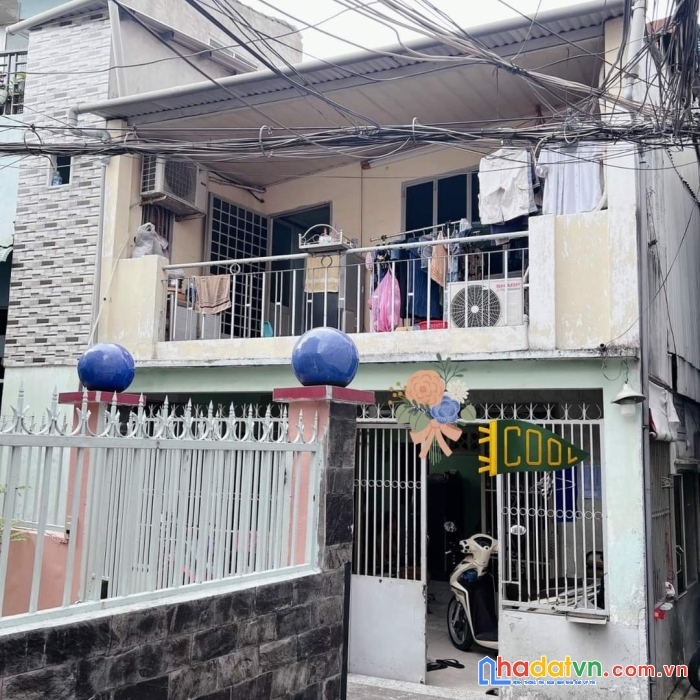 Bán nhà bến vân đồn, ngang 6m, 49m2 chỉ 4 tỷ 2