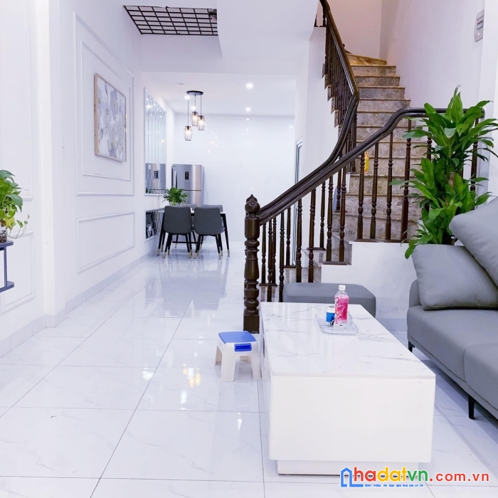 Bán nhà phố ngọc khánh, ba đình, tặng nội thất, ở ngay, 35m2 4 tầng, giá 3.85 tỷ
