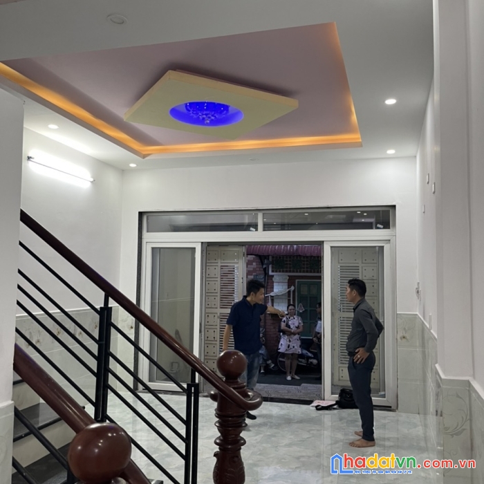 Bán gấp nhà. lê đức thọ. gò vấp.