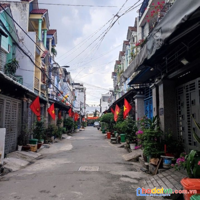 Chdv 3 tầng btct - dòng tiền sẵn 25 triệu tháng - ngay đh nguyễn tất thành - chỉ hơn 5 tỷ.