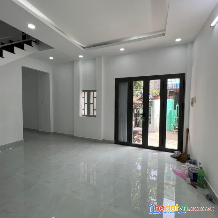 Bán nhà mới đón tết văn thân f8 quận 6. dt 4.6x10. 2 tầng 2pn. nhỉnh 3 tỷ. shr-btct