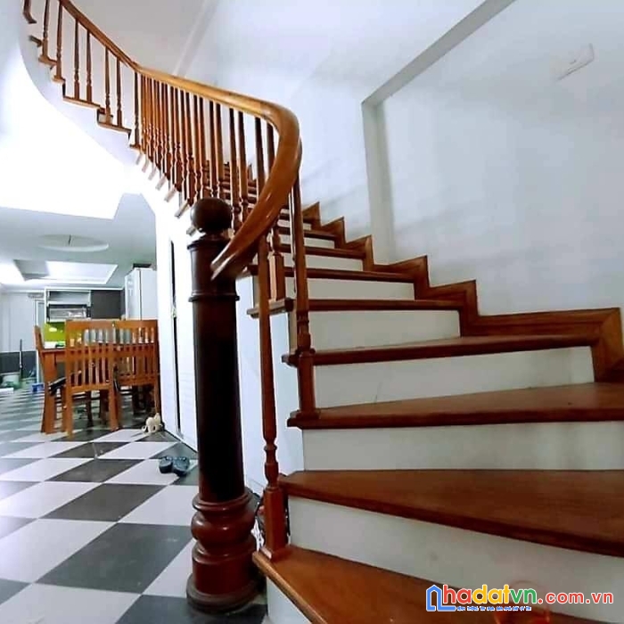 Bán nhà mặt phố tô hiệu 4tầng chỉ hơn 9tỷ kinh doanh đỉnh ô tô tránh
