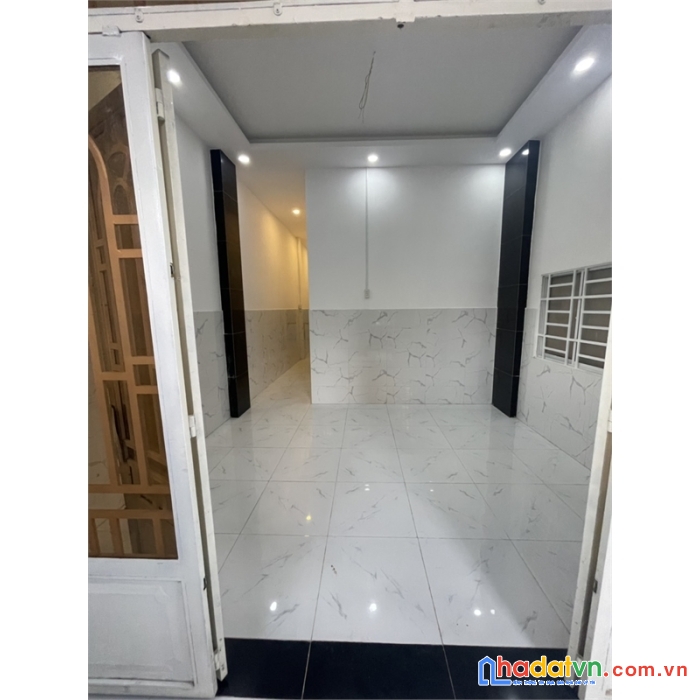 4x14m hẻm ôtô thông sổ hồng riêng trịnh thị miếng vào ở ngay, bán nhà hóc môn giá 2.8 tỷ tl