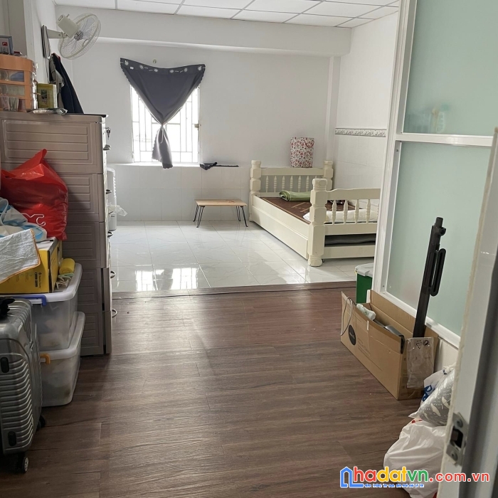Bán gấp nhà hxh đổ cửa - 64m2 - nhà 1 sẹc sát mặt tiền - khuông việt, tân phú - chỉ nhỉnh 5 tỷ.