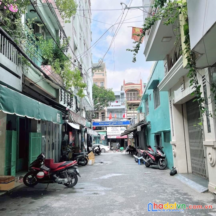 Mặt tiền đường số vĩnh hội q4 ngang 5 x 10 m 4 tấm giảm lộc 1tỷ