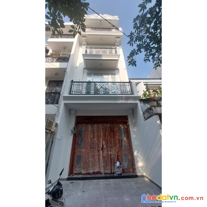 Bán nhà quận 11 lạc long quân p.5, đường 8m, ngang 4.35x13, 5 tầng, 55m2, 8.95 tỷ.