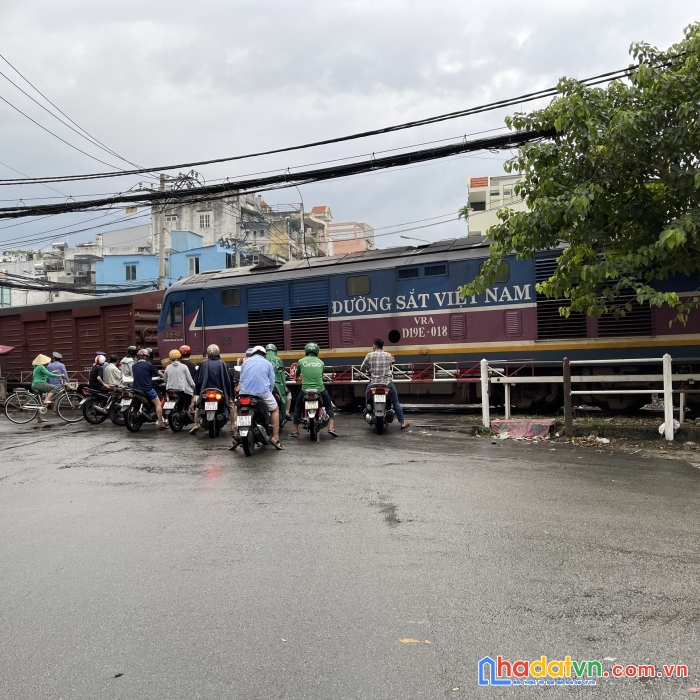 Cần bán gấp nhà c4 2 mặt tiền đỗ thị lời, phường 11 quận 3, k4.5hu kinh doanh đa ngành, dt 4.5x30m