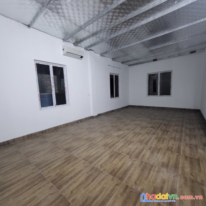 Bán nhà cầu đơ 4 gần mp quang trung hà đông kinh doanh đỉnh ô tô chỉ hơn 5tỷ.