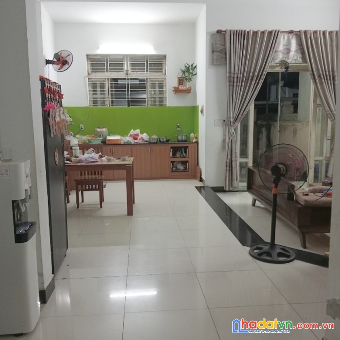 .nhà tôn đản, ô tô vào nhà, 130m2, ngang 6, nhỉnh 2 tỷ