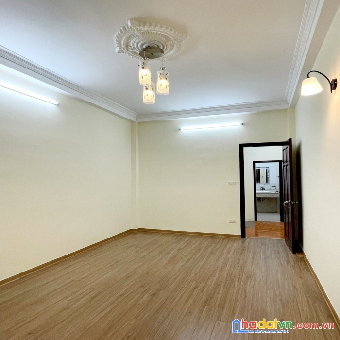 Bán nhà minh khai. 38m x 5 tầng.  3.8 có giảm nữa - thương lượng chính chủ