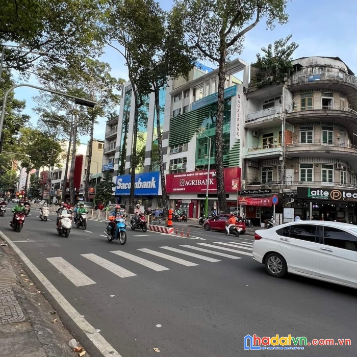 Bán nhà mặt tiền trần hưng đạo quận 5,  ngang 4.2 x 31, 131 m2, chỉ 18.5 tỷ.
