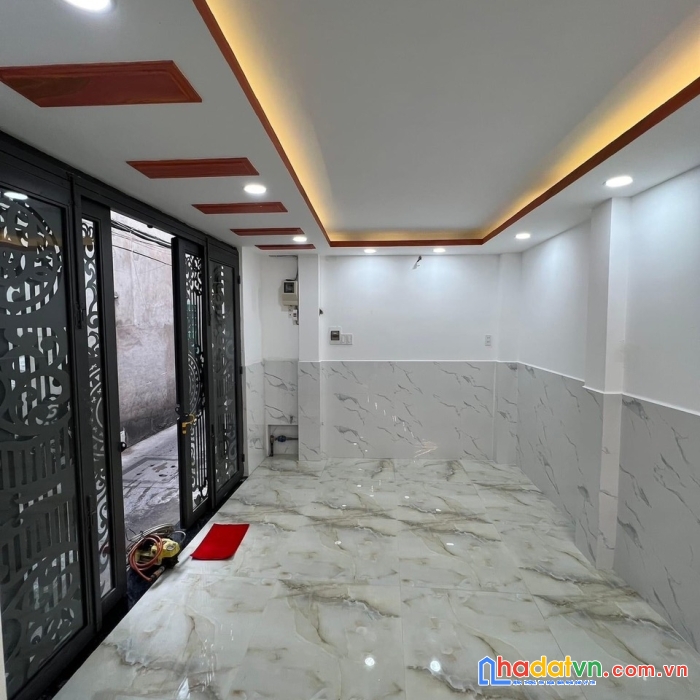 Bán nhà mới ở ngay tôn đản f14 quận 4. dt 40m2. 2 tầng 3pn. nhỉnh 3 tỷ. shr
