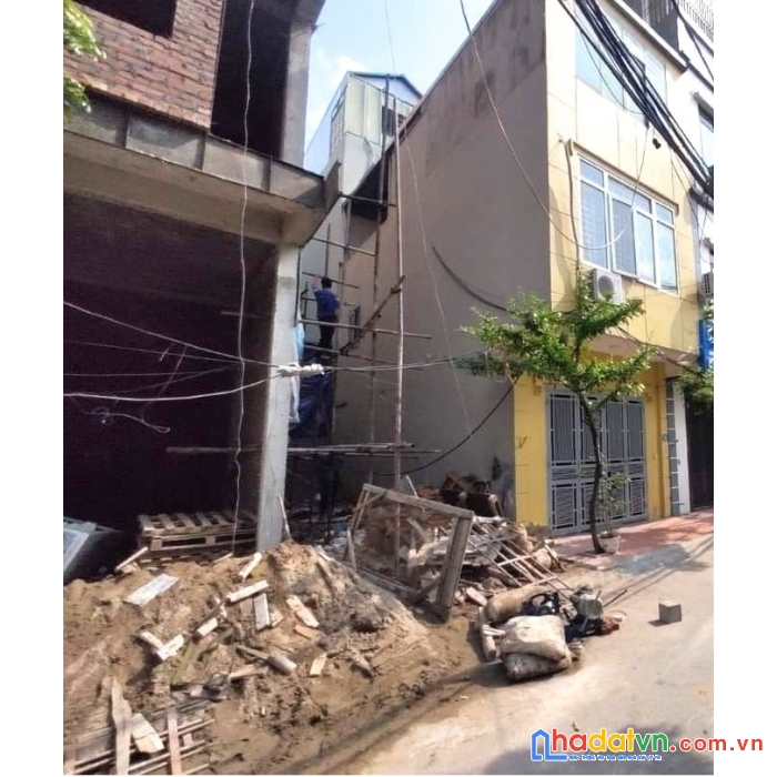 Siêu đỉnh đất hiếm phố chiến thắng kinh doanh sầm uất chỉ 5.25 tỷ. lh công nhà to hà đông