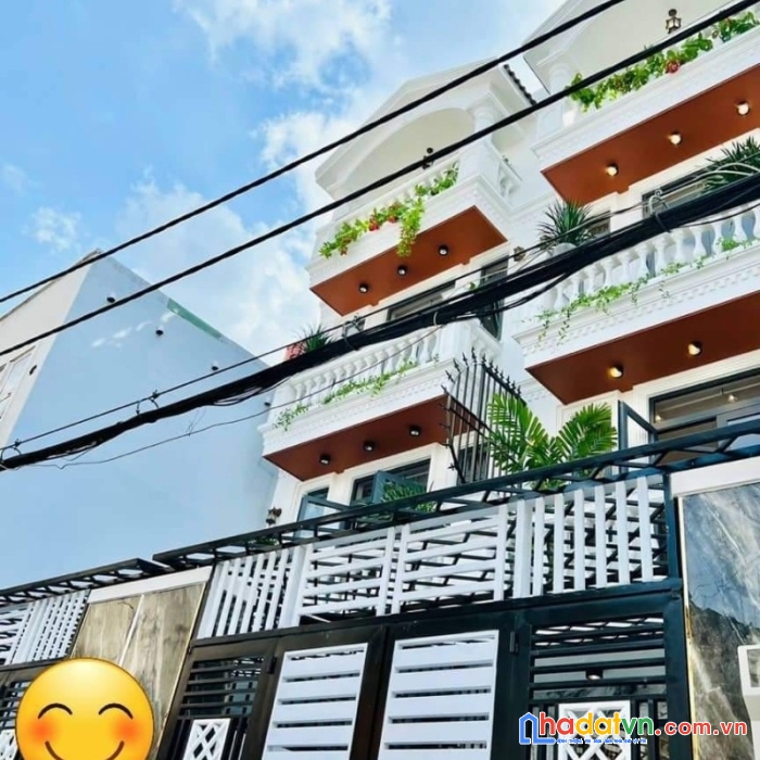 Bán gấp nhà hxh, 4t, 68m2, hà huy giáp, q12, chỉ 6 tỷ 800tr.
