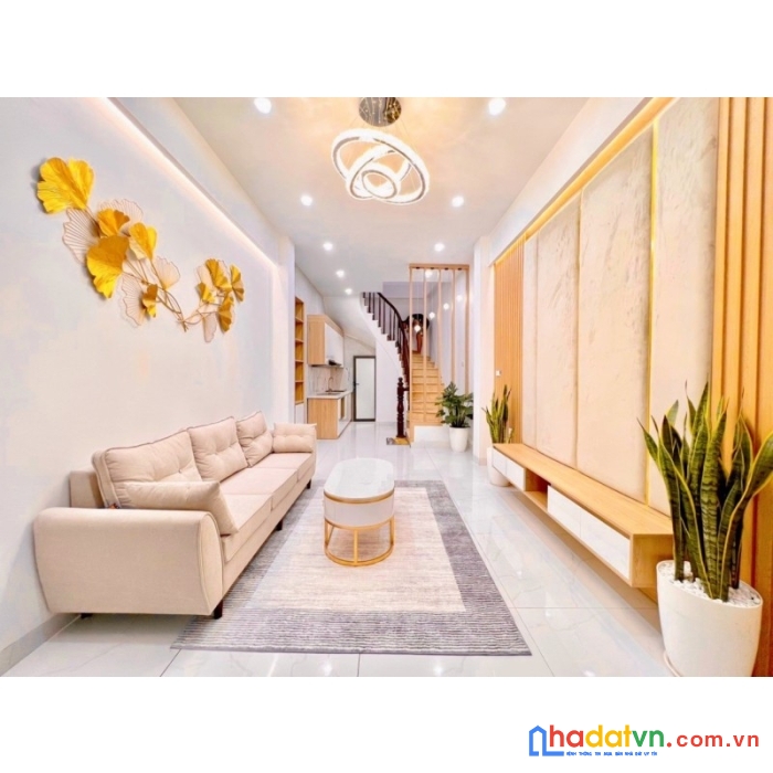 Hiếm vô cùng, giải phóng gần neu, 3 bước ra ô tô, dt39m2 x 5 tầng, mt4m, giá 4 tỷ.