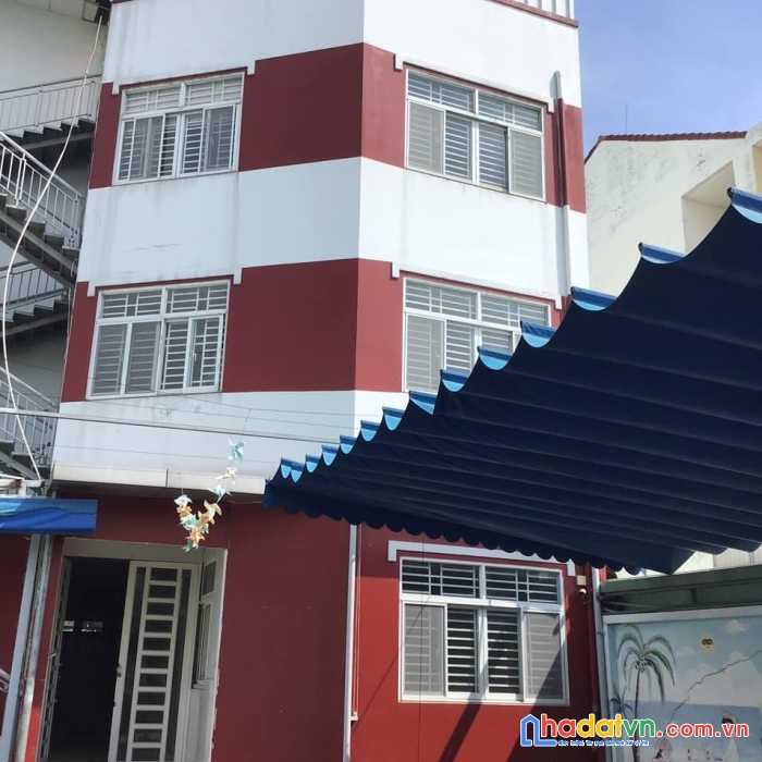 Nhà mặt tiền thành phố thủ đức, 560m2, 11 phòng, 4 tầng, cho thuê giá cao